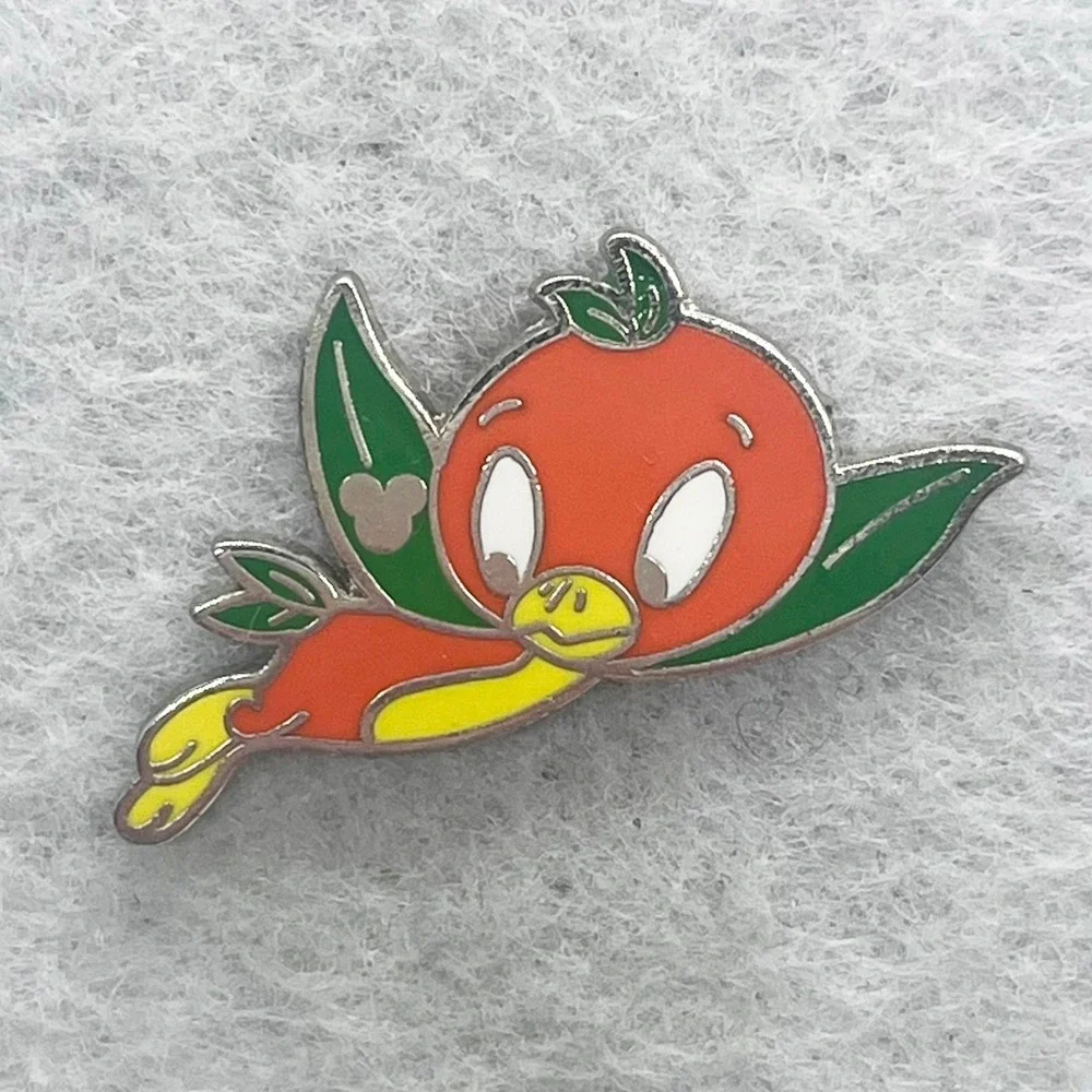 🔮 5/$25 Disney Flying Orange Bird‎ Pin